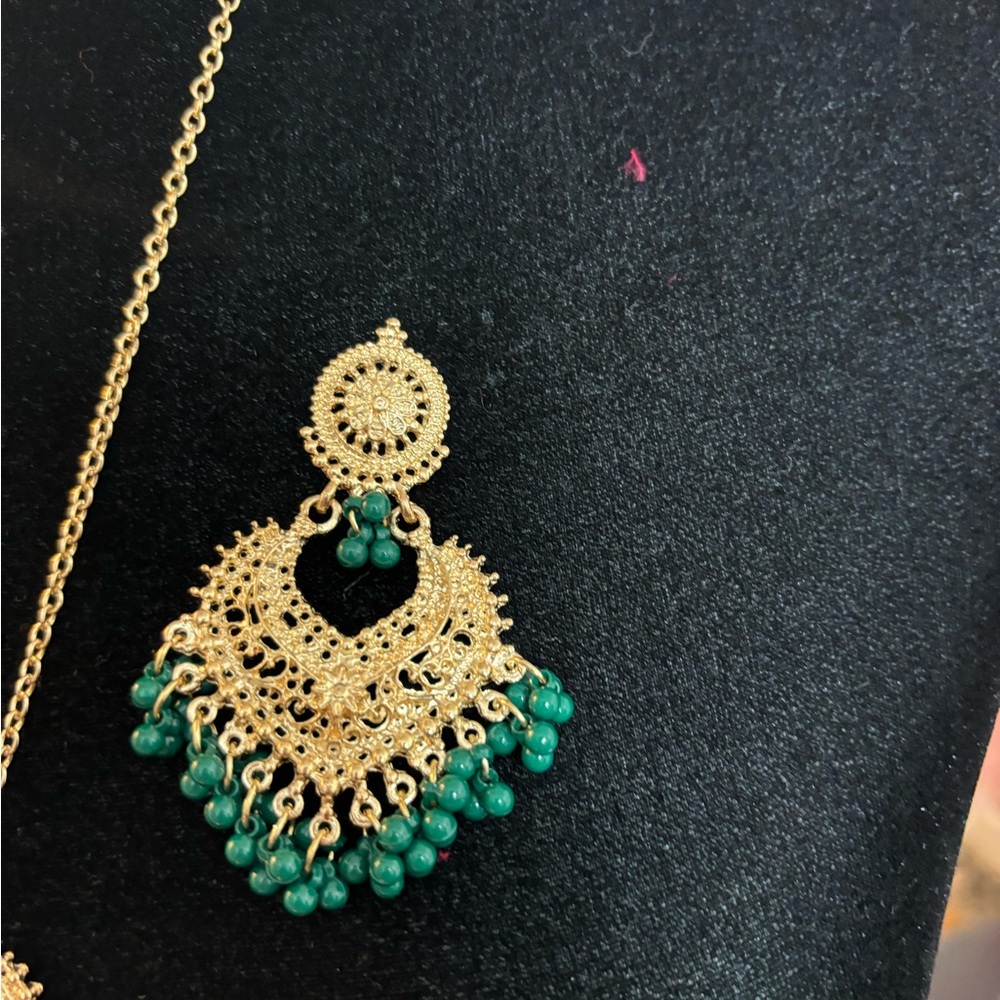 2 pc long chain pendant with earrings - Picture 6 of 6